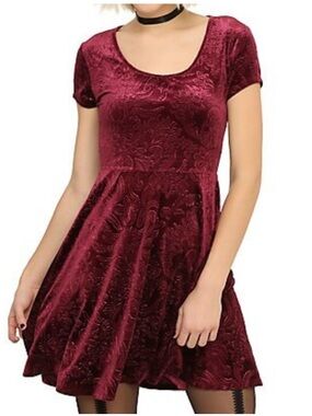 Midnight Hour Burgundy Velvet Mini Dress Skull Print Size Large